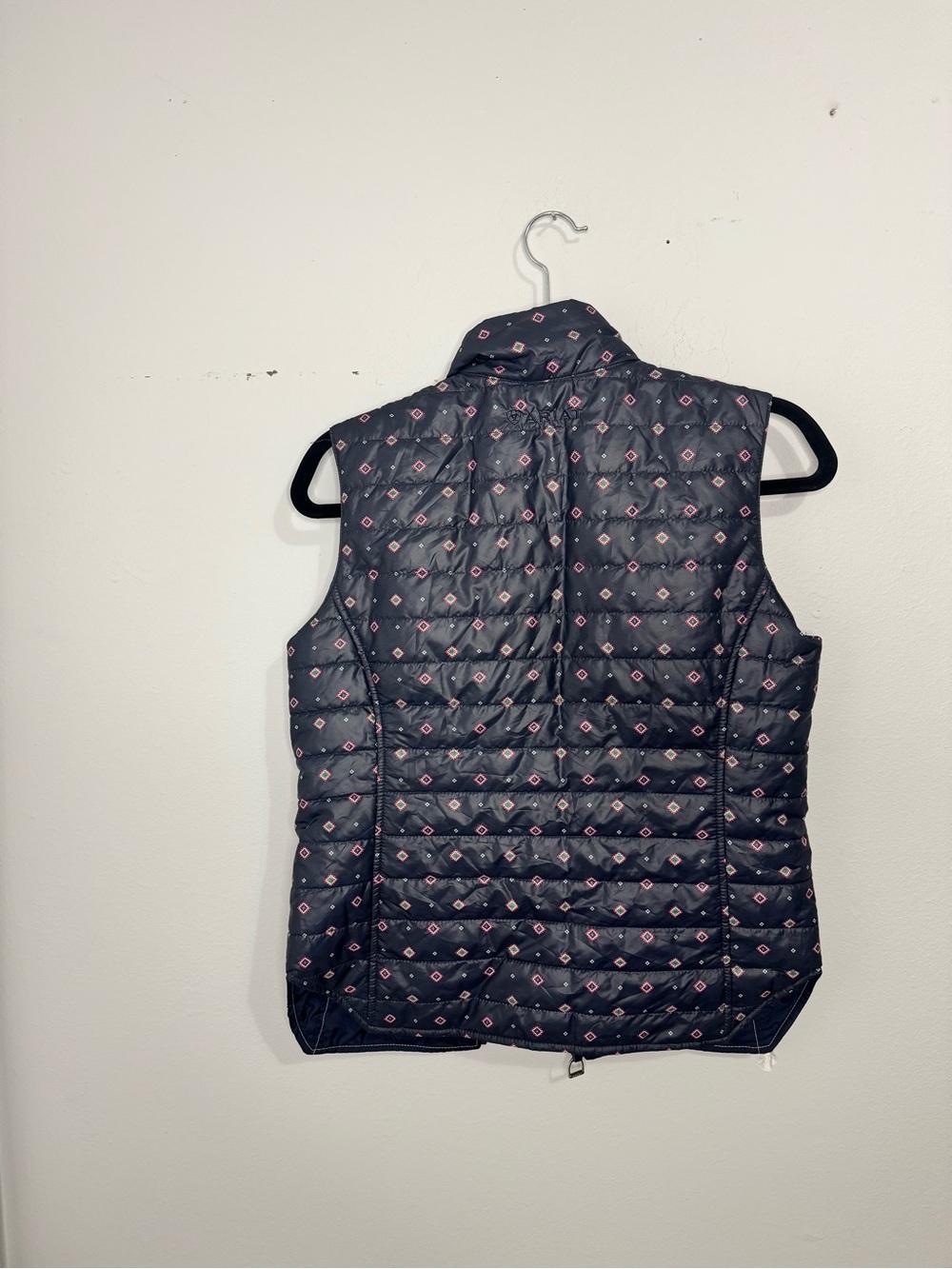 Ariat Navy Quilted Vest - Picture 2 of 5